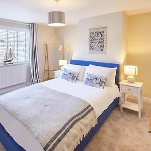 Host & - Spring Holiday home Whitby